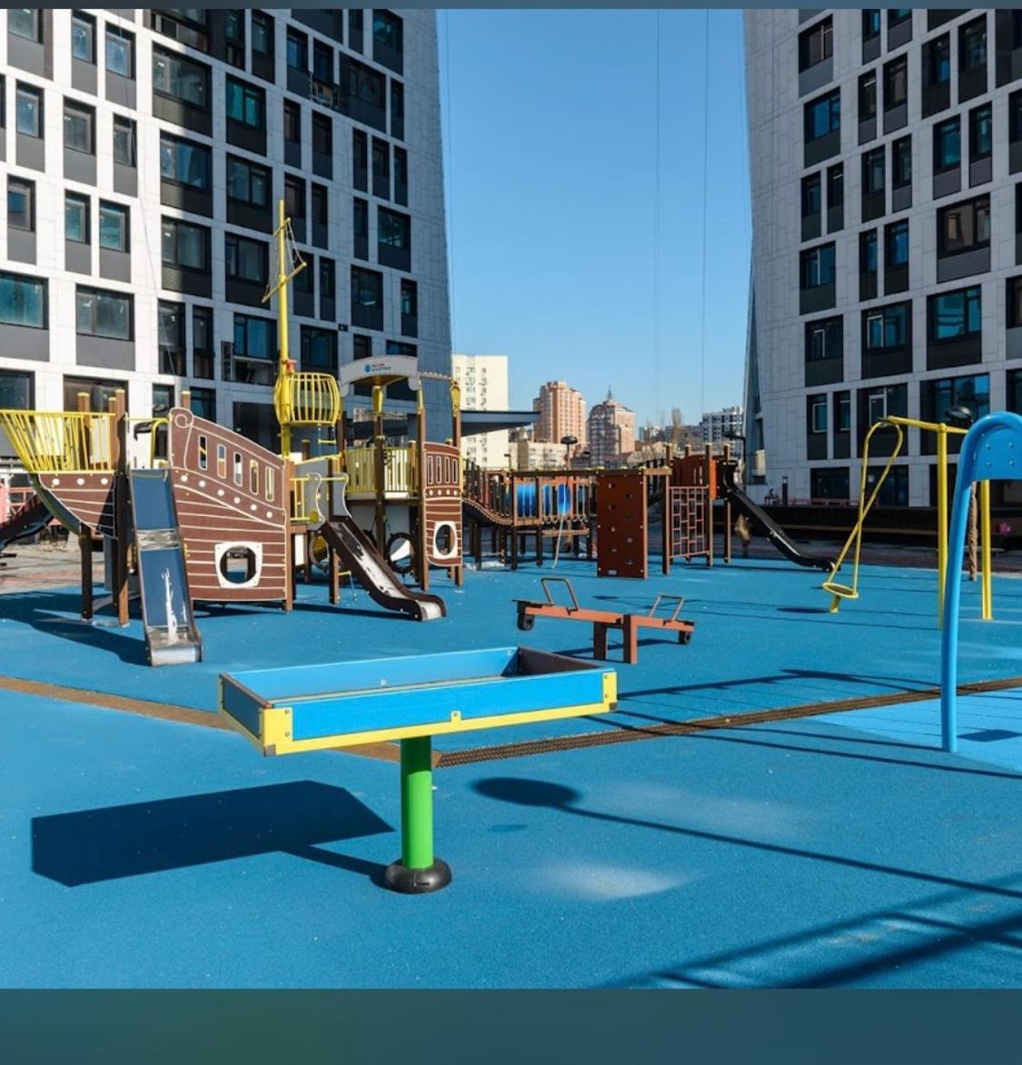 Apart Manhattan City Проспект Берестейський 11 Parking Kyiv Eksteriør billede